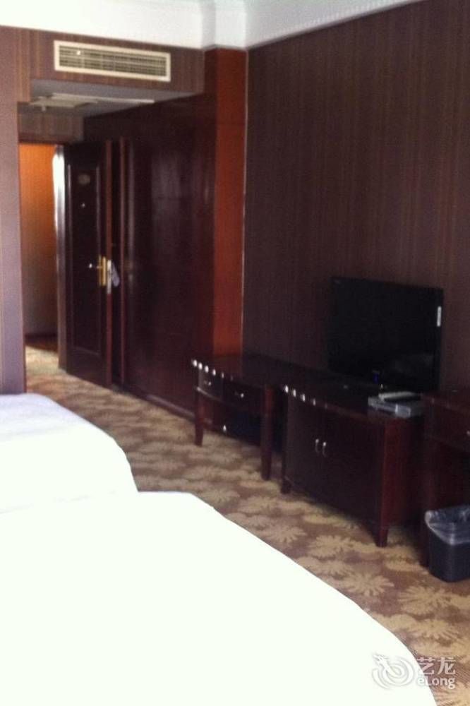 Modern City Inn Чънду Екстериор снимка