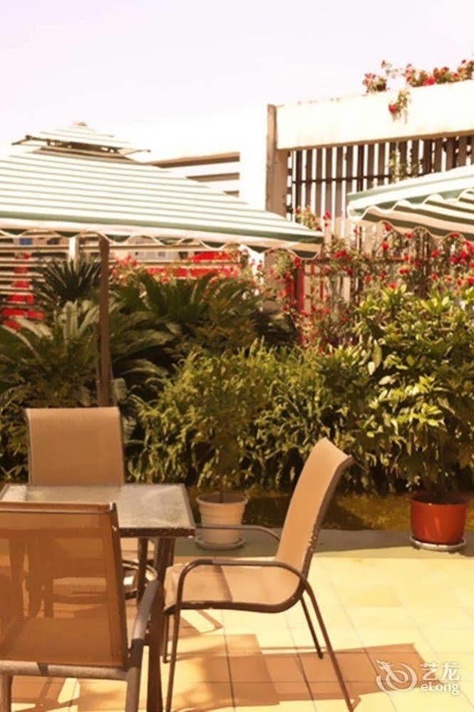 Modern City Inn Чънду Екстериор снимка